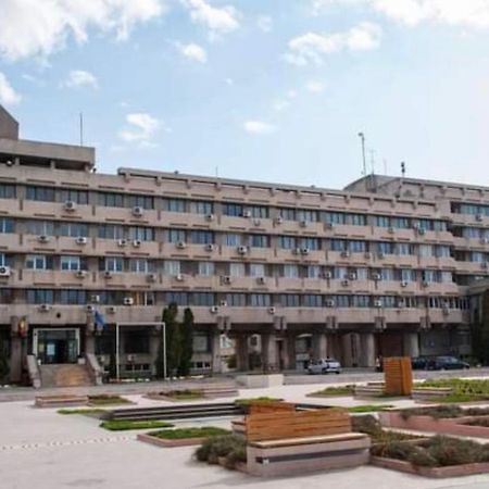Tribunal Apartament Langa Faleza Dunarii Brăila Exteriör bild